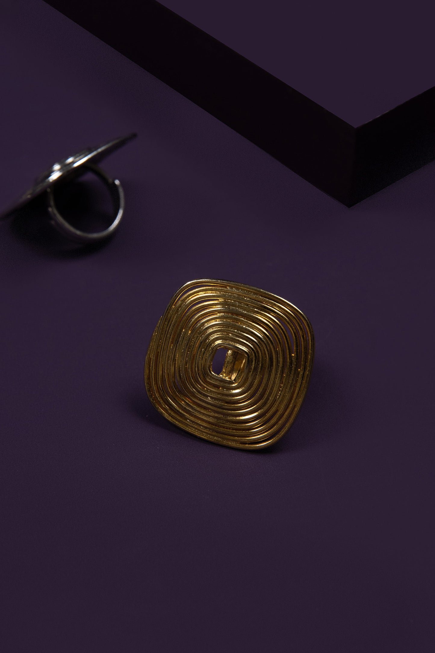 Trilogy Ring Gold - House of Pehr