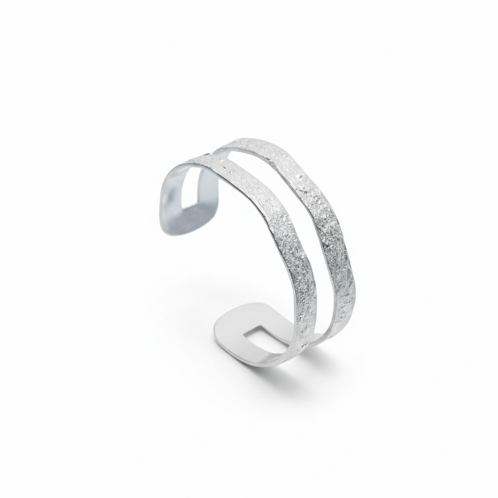 Silver bracelet on a white background - Image 3