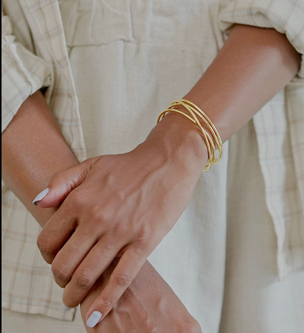Mesh Bangle Gold - House of Pehr - Image 3