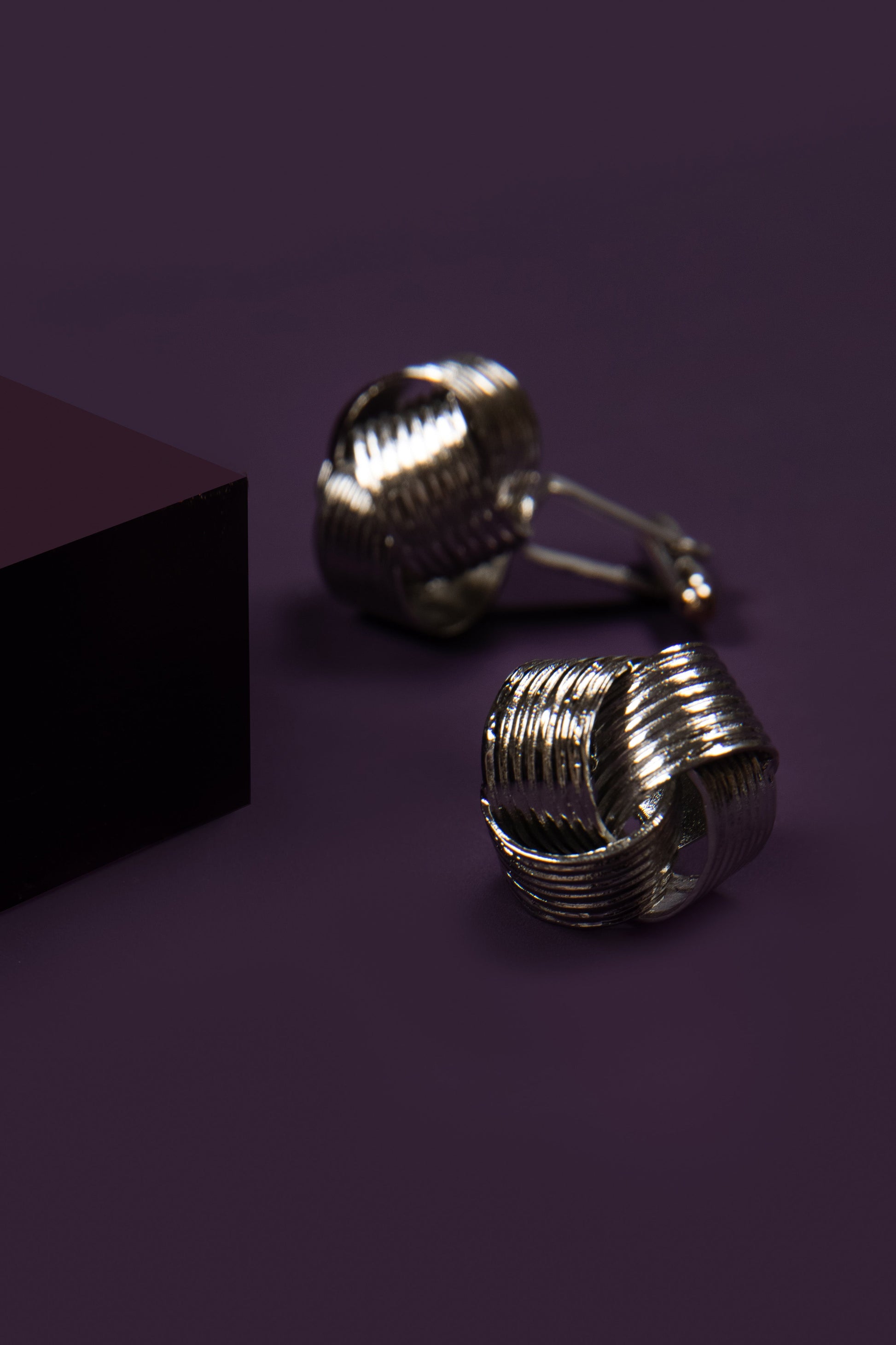 Intertwine Cufflinks Silver - Pehr Adorning Time 