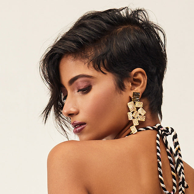Pehr Etched Earrings | Gold Drop Earrings | House of Pehr - Image 3