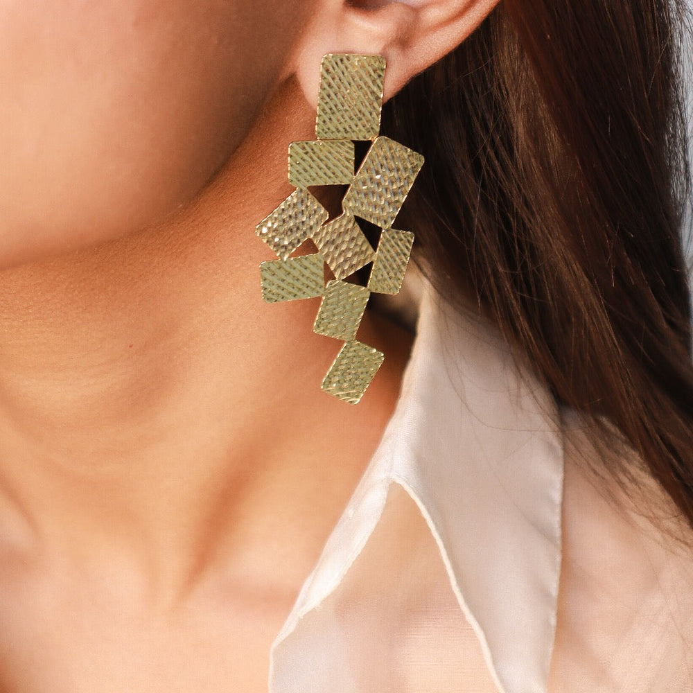 Pehr Etched Earrings | Gold Drop Earrings | House of Pehr - Image 9